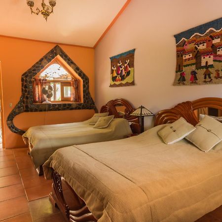 Casa Madre Tierra Hotell Vilcabamba Exteriör bild