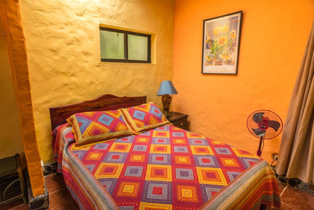 Casa Madre Tierra Hotell Vilcabamba Exteriör bild