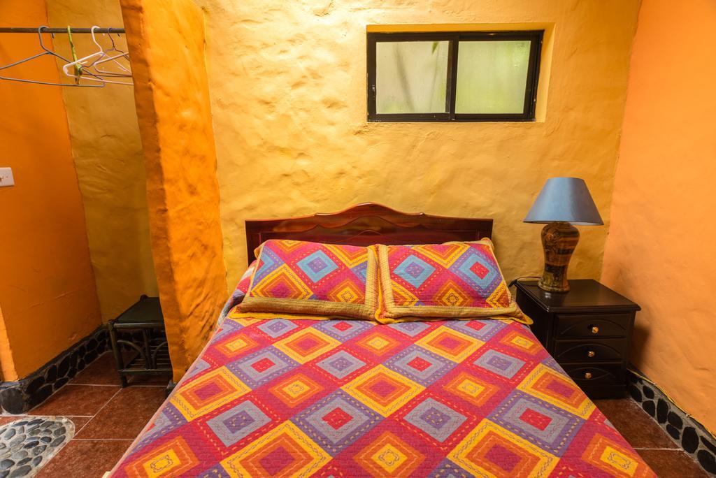 Casa Madre Tierra Hotell Vilcabamba Exteriör bild
