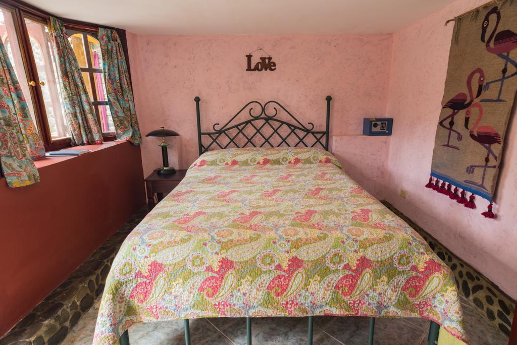 Casa Madre Tierra Hotell Vilcabamba Exteriör bild